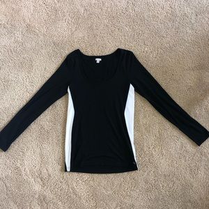 GUESS medium black and white long sleeve shirt